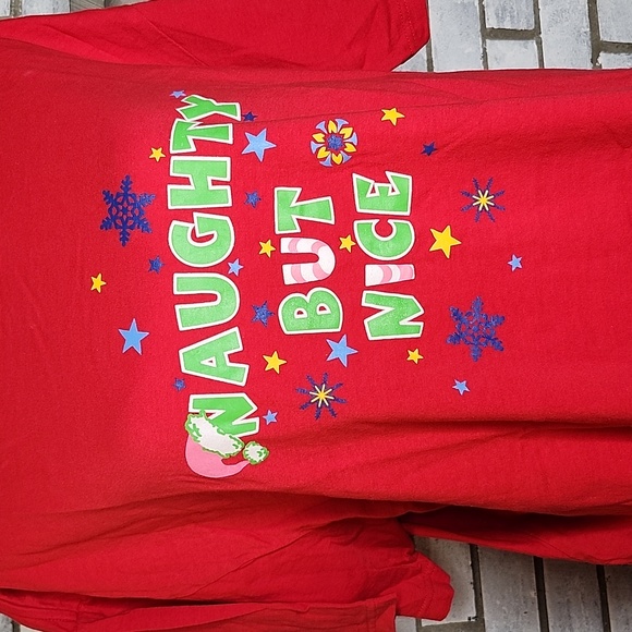 Yikes Women's Short Sleeve Red 'Naughty But Nice' Graphic Print Sleepshirt OS - Picture 2 of 9